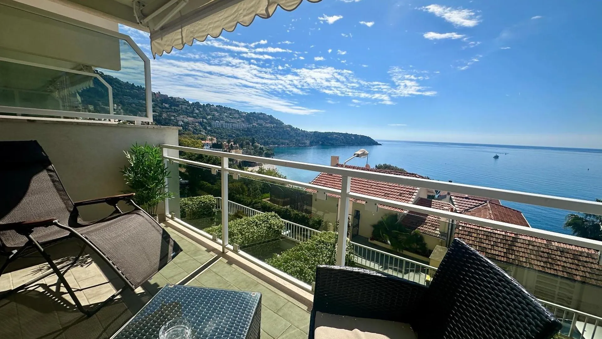 רוקברון-קאפ-מרט Studio Vue Mer Limitrophe A Monaco דירה